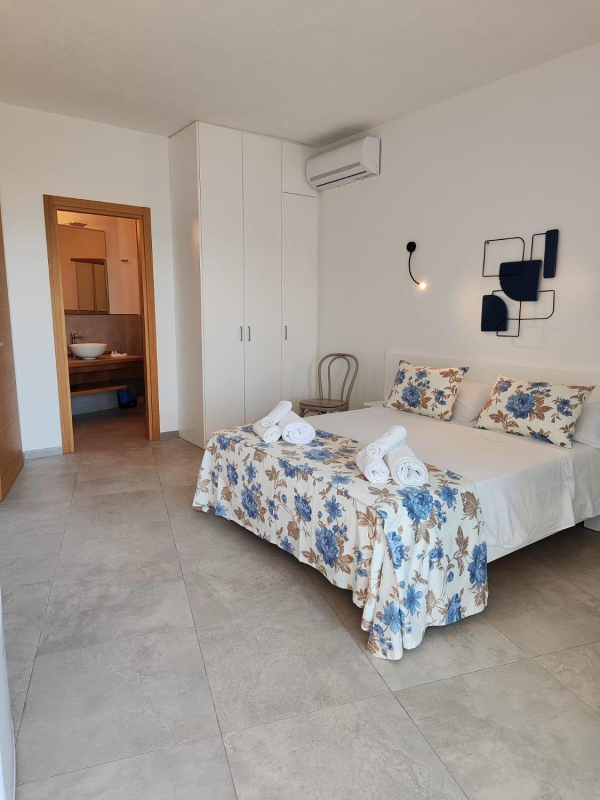 Rooms, Affittacamere Maksim Гольфо-Аранчи Экстерьер фото